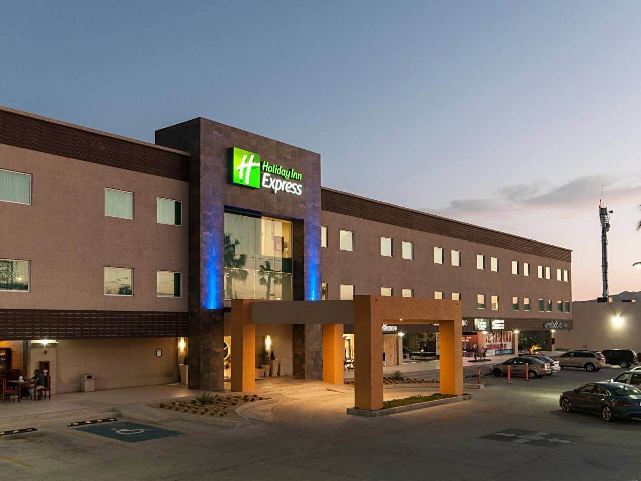 HOLIDAY INN EXPRESS